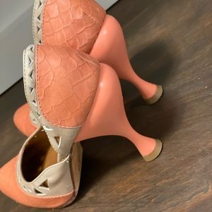 John Fluevog shoes size 7 but fits more like 6.5